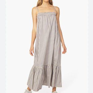 **NEW** WEWOREWHAT Gingham Smocked Gingham Dress